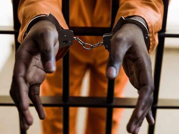 GRANDMOTHER ARRESTED FOR THREAT CUTTING HER GRANDSON D***CK